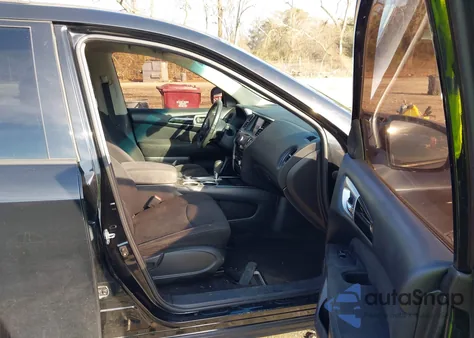 2016 Nissan Pathfinder Platinum/S/Sl/Sv z USA, uszkodzony, nr VIN 5N1AR2MM1GC638894